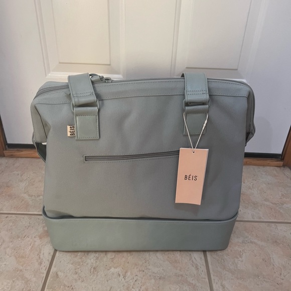 Beis Mini Weekender Travel Bag
- Slate - Picture 3 of 12